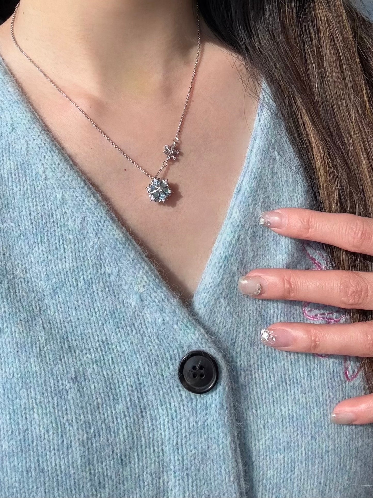 Lolawhite Snowdrop Pendant Necklace - 925 Sterling Silver with Blue Zircon