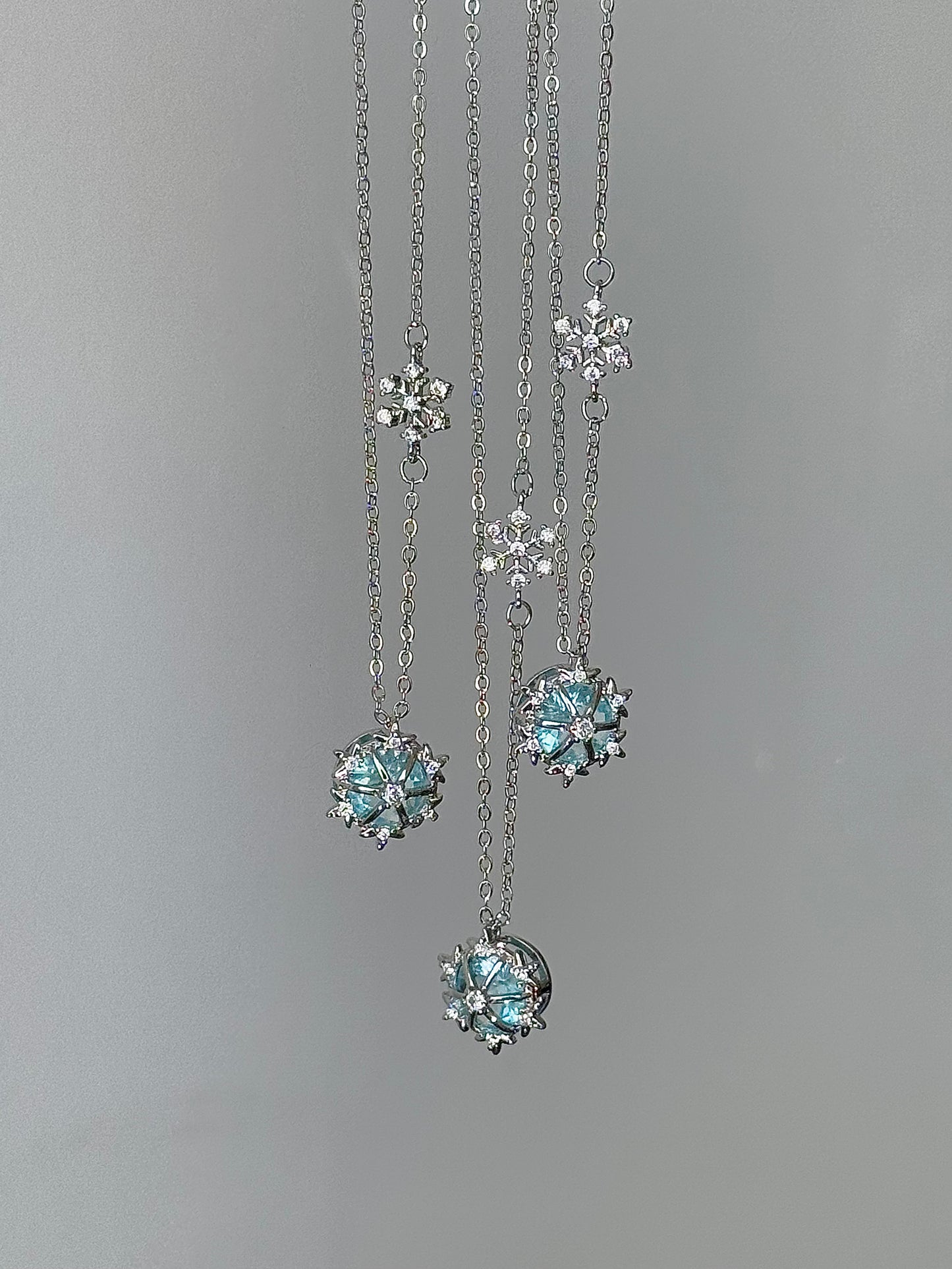 Lolawhite Snowdrop Pendant Necklace - 925 Sterling Silver with Blue Zircon