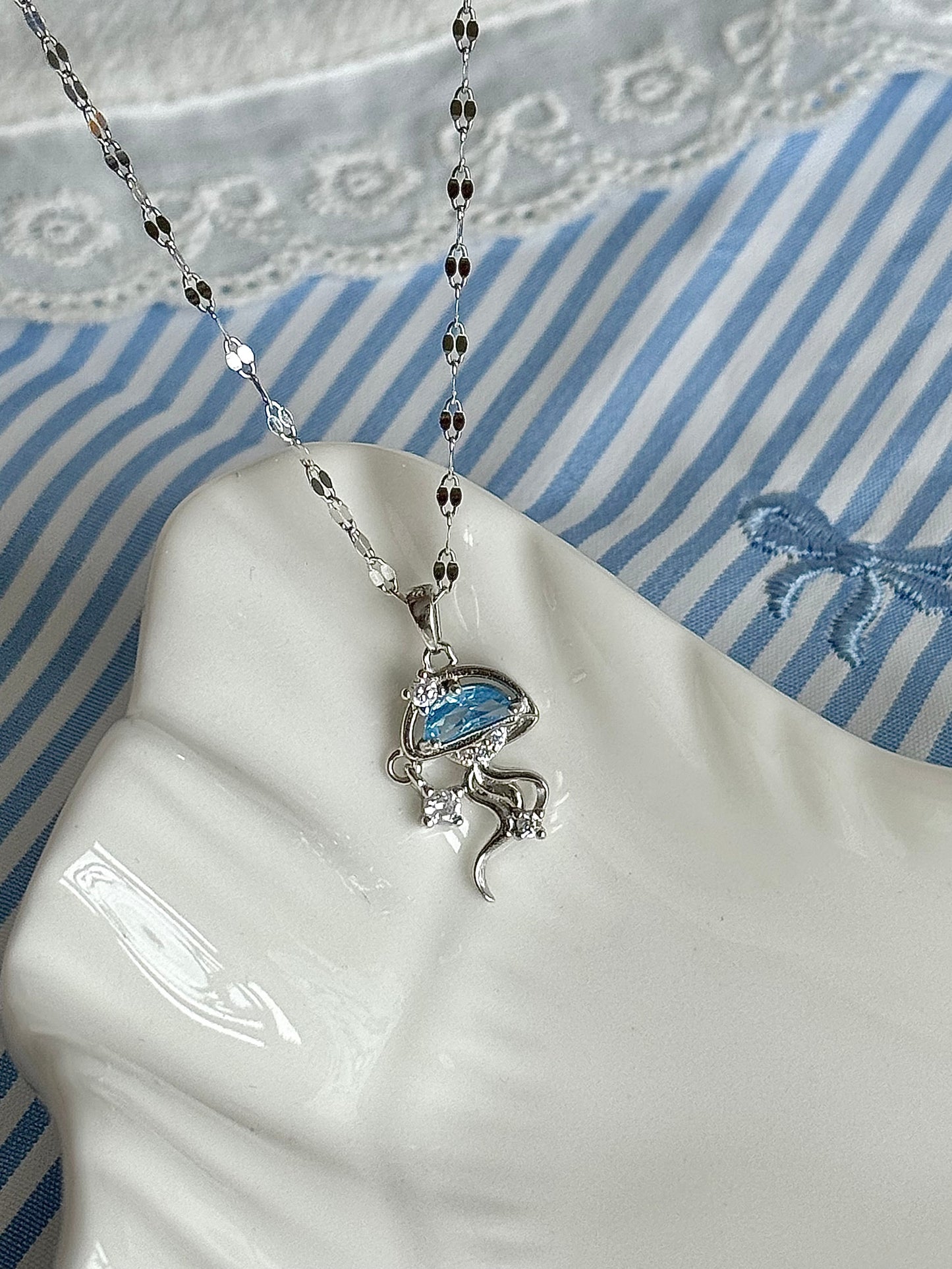 Oceanic Enchantment: Jellyfish Silver Necklace