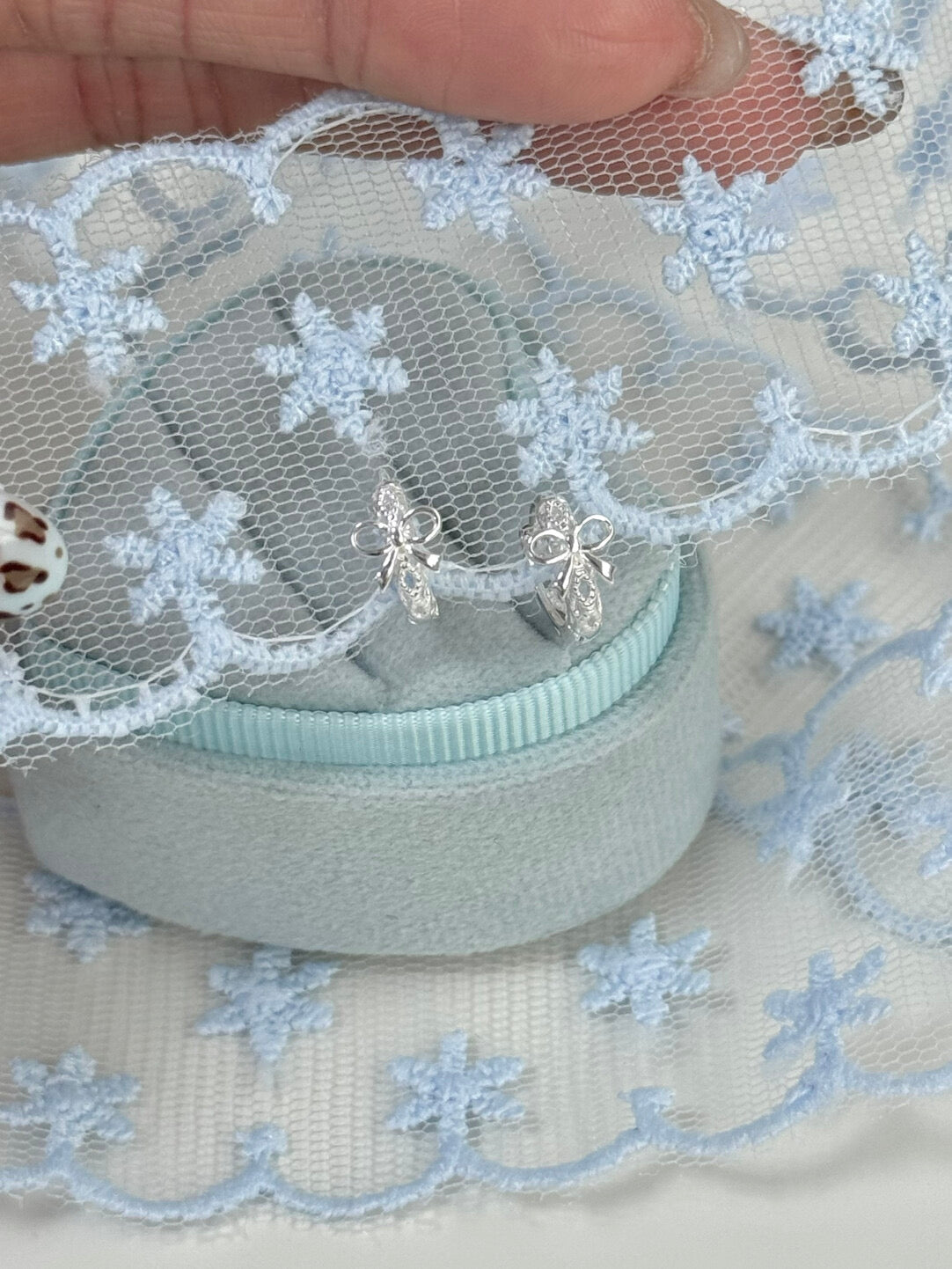 LolaWhite "Ideal Romance" S925 Sterling Silver Openwork Bow Ear Clip - Minimalist & Elegant Ballet-Inspired Design