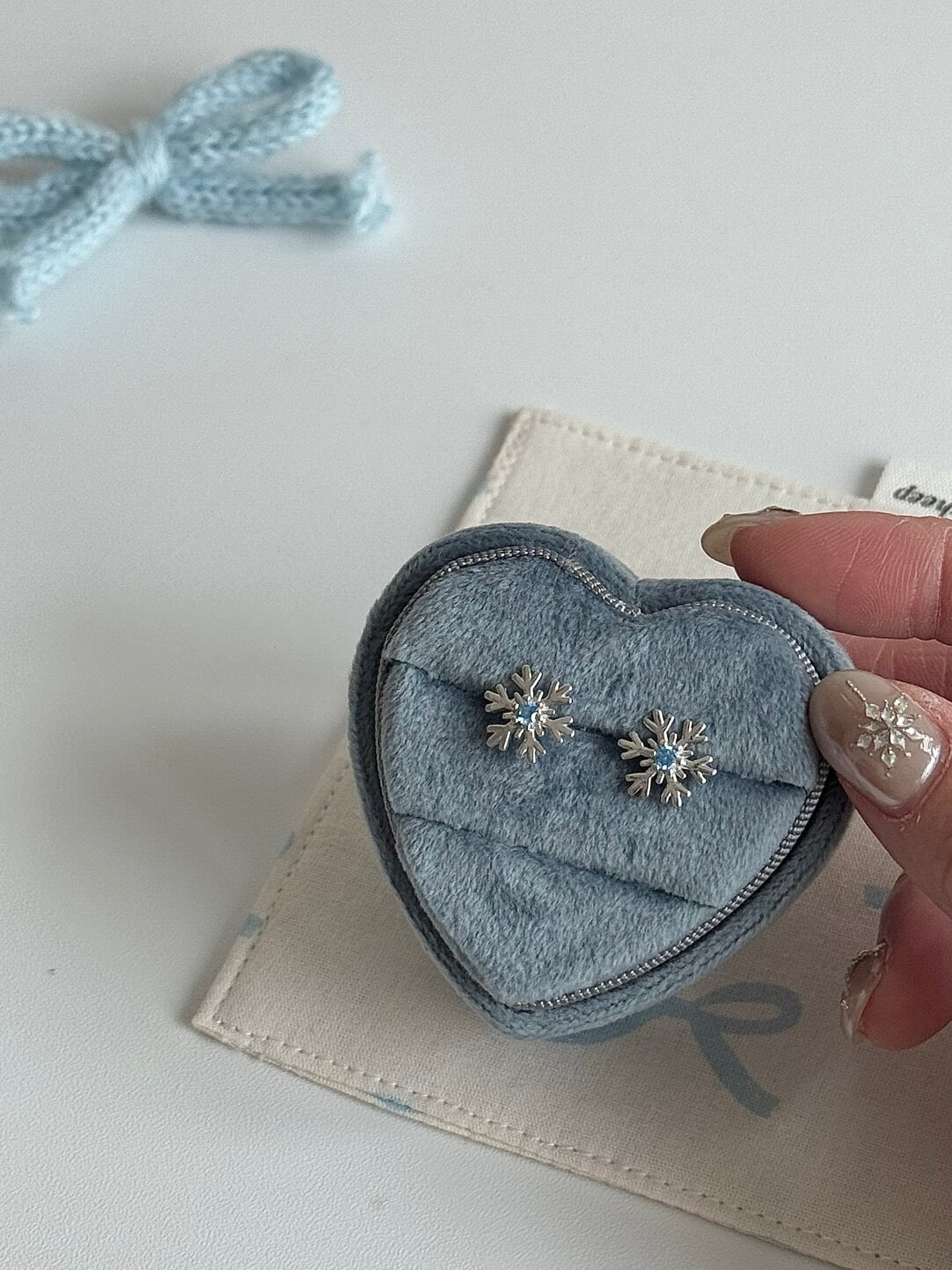 LolaWhite "Snowland Love Letter" Solid 999 Pure Silver Blue Zircon Snowflake Earrings&Cuffs