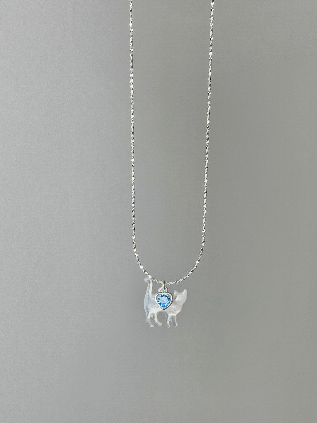 LolaWhite "Cloud Kitten" S925 Sterling Silver Mother-of-Pearl Cat Pendant Necklace with Heart Zircon - Playful & Sweet