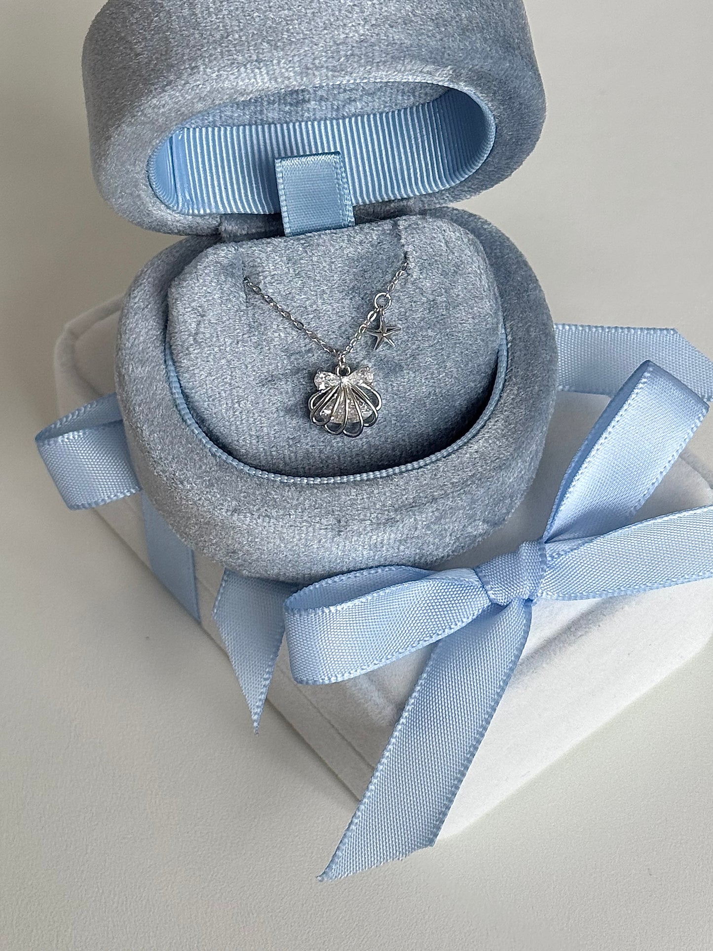 Dear Lola "Satin Starlight Kiss" Solid S999 Silver Shell Necklace