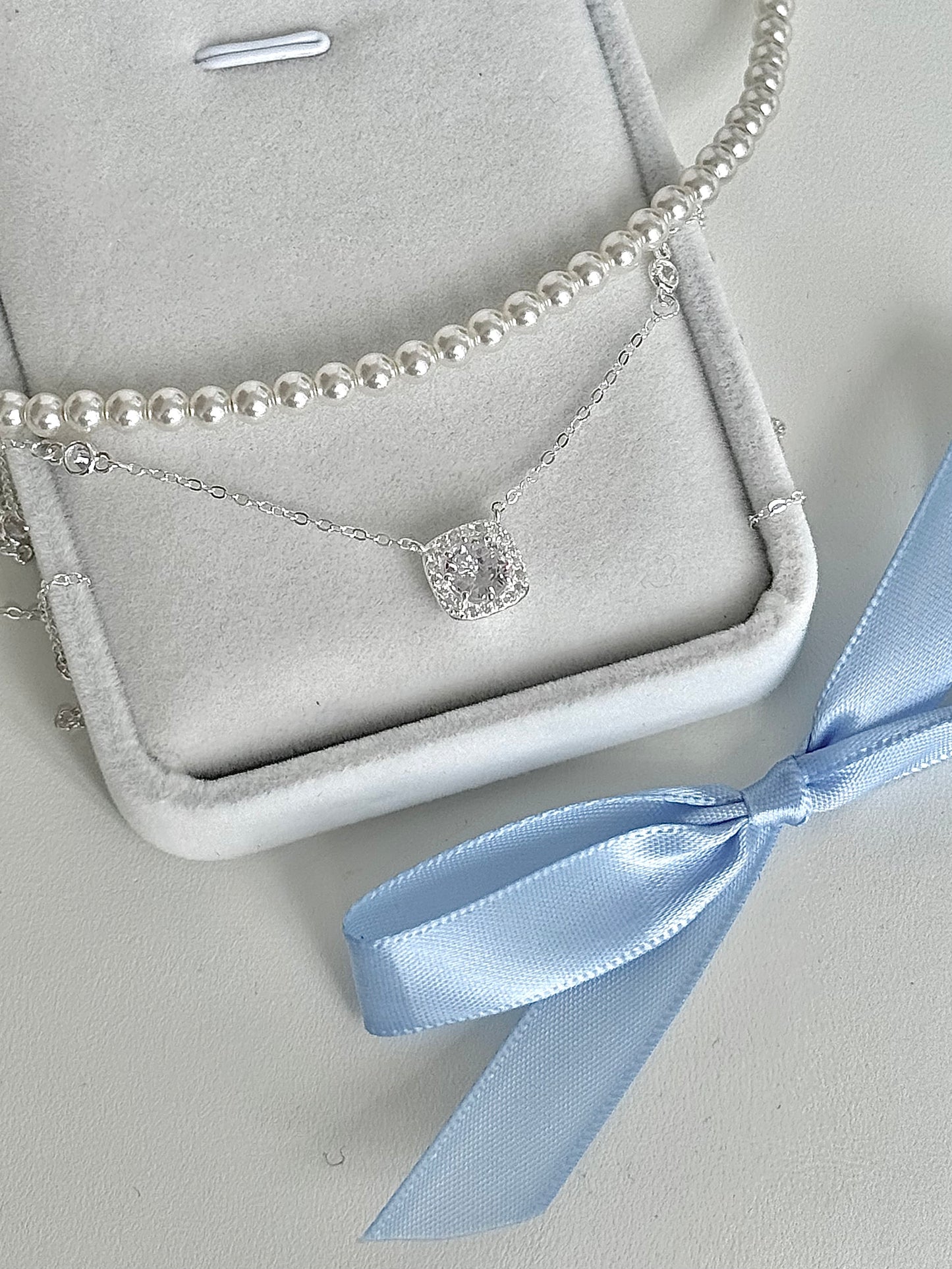 LolaWhite "Portrait Pearl" S925 Sterling Silver Vintage Stacking Necklace Set