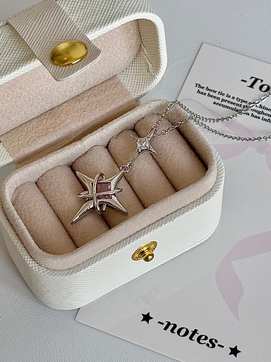 롤라화이트 "비너스" 핑크 스타리 지르콘 샤이닝 스타 목걸이 - 달콤하고 부드러우며 독특함