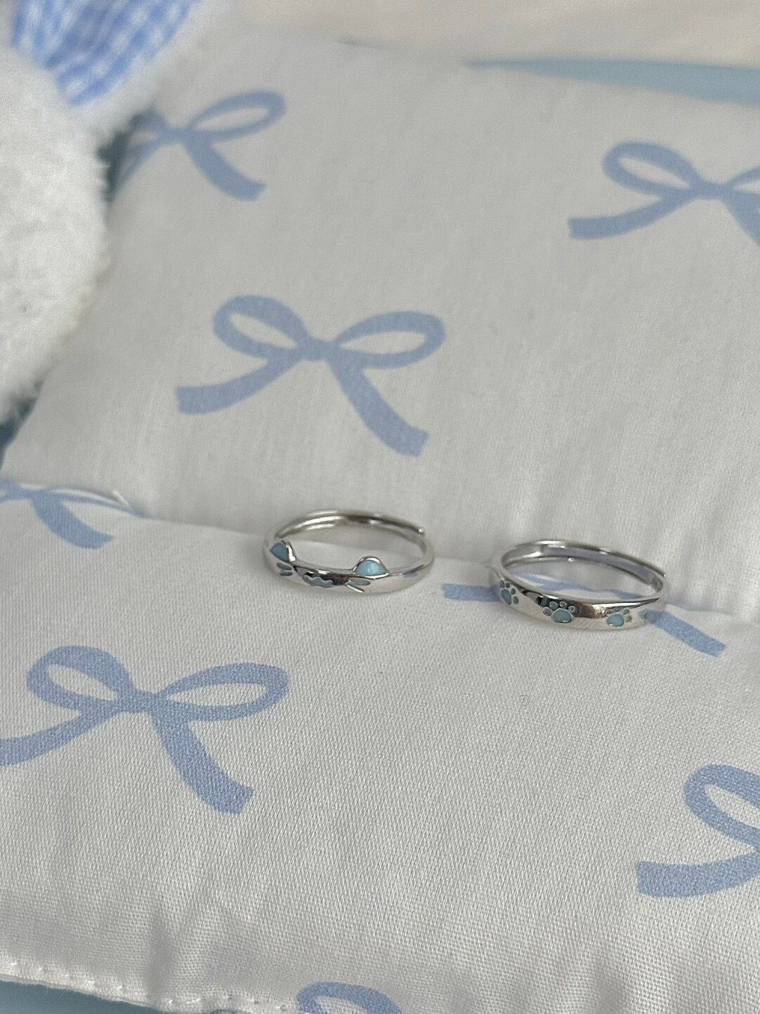 LolaWhite "Cat Lover" Solid S999 Pure Silver Glow-in-the-Dark Cat Couple Ring – Minimalist & Unique