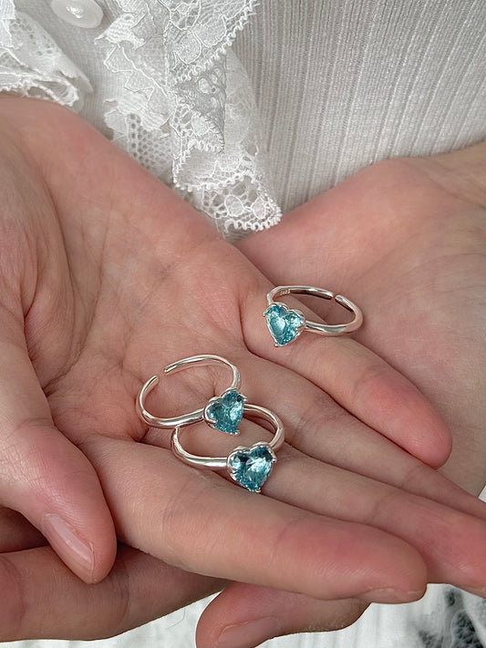 Adjustable Azure Heart Ring (925 Silver)