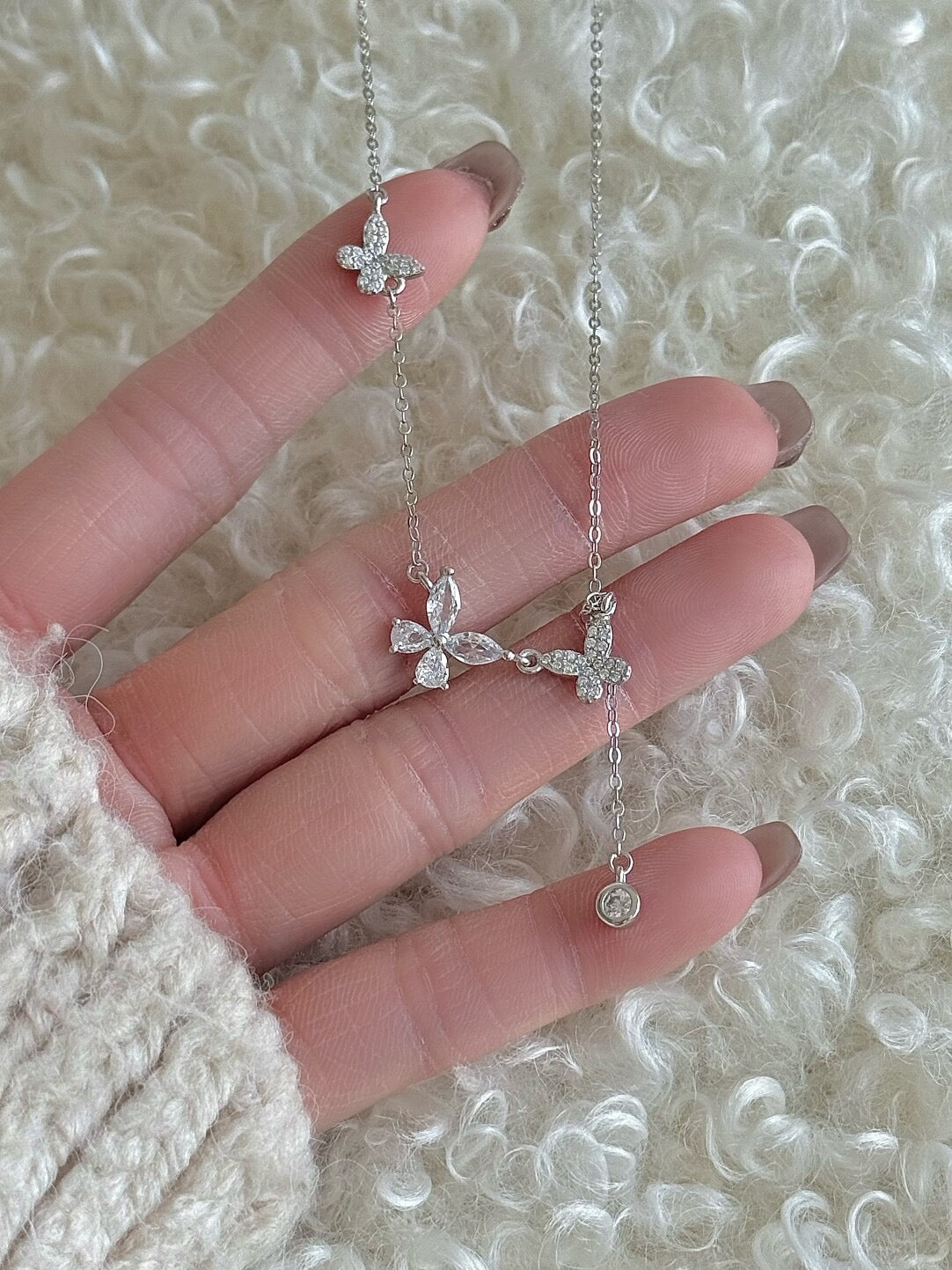 LolaWhite "Secret Valley Butterfly" S925 스털링 실버 풀 지르콘 버터플라이 펜던트 목걸이 - 신비롭고 독특하며 절제된 아름다움