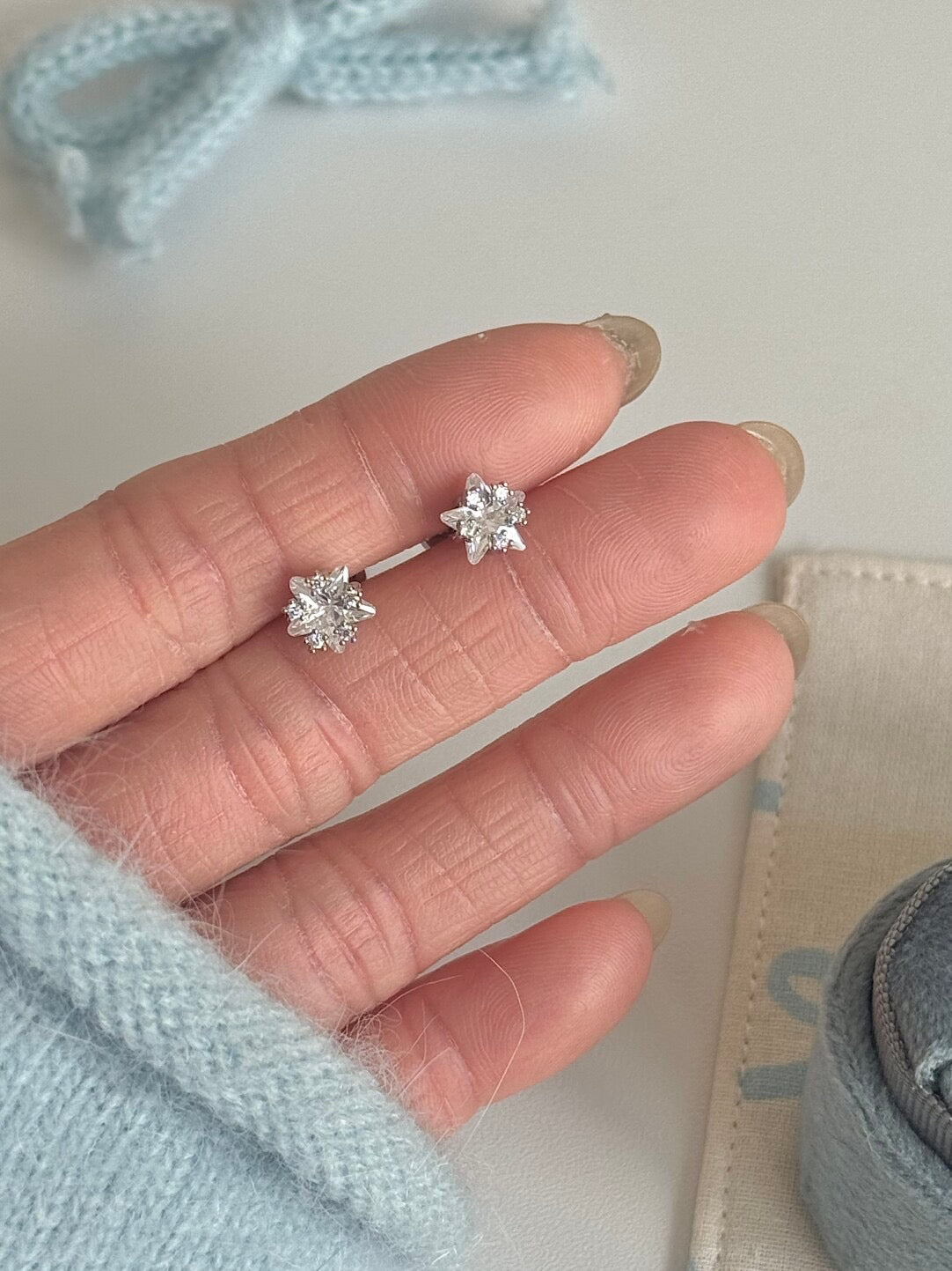 롤라화이트 "스타라이트 클러스터" 3D 스타 지르콘 이어 세트, 플랫 백 스터드 &amp; 콘치