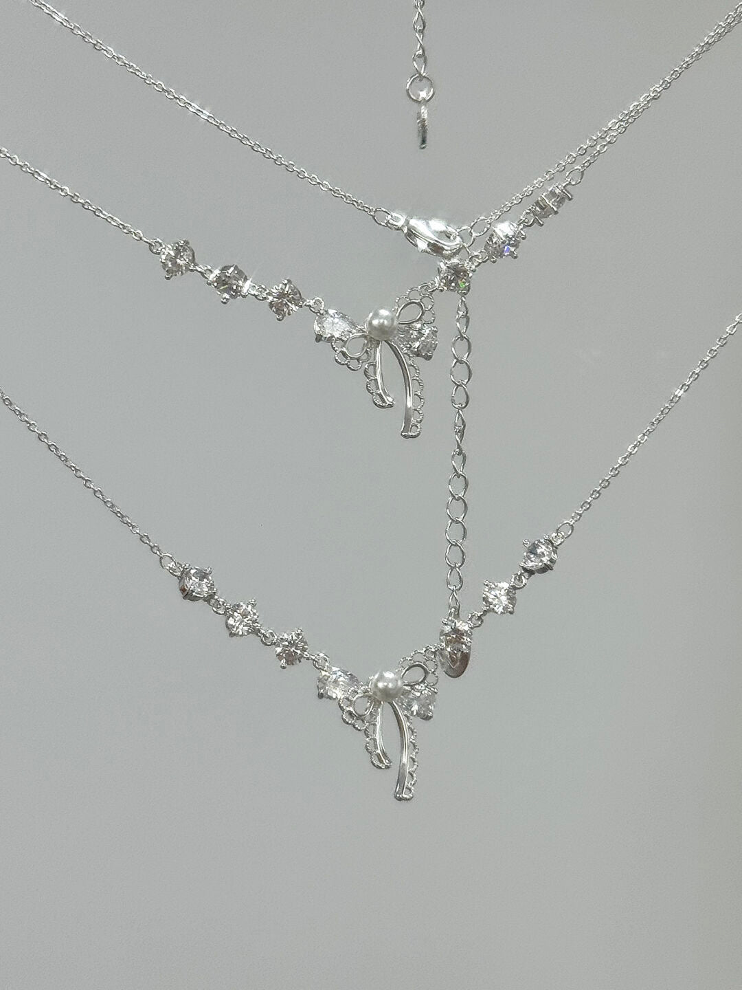 LolaWhite "Dream Mist Elf" Silver-Tone Openwork Lace Bow Pearl Collarbone Necklace（Silver-plated）