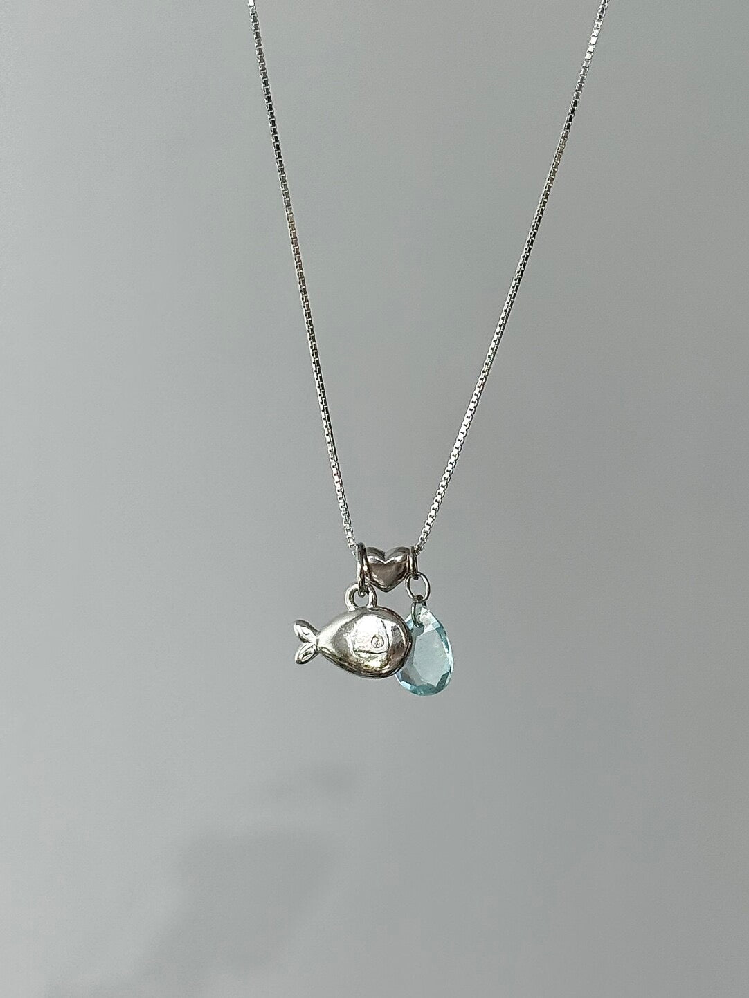 LolaWhite "Happy Little Fish" S925 Sterling Silver Kissing Fish Pendant Necklace with Heart Accent - Airy & Adorable