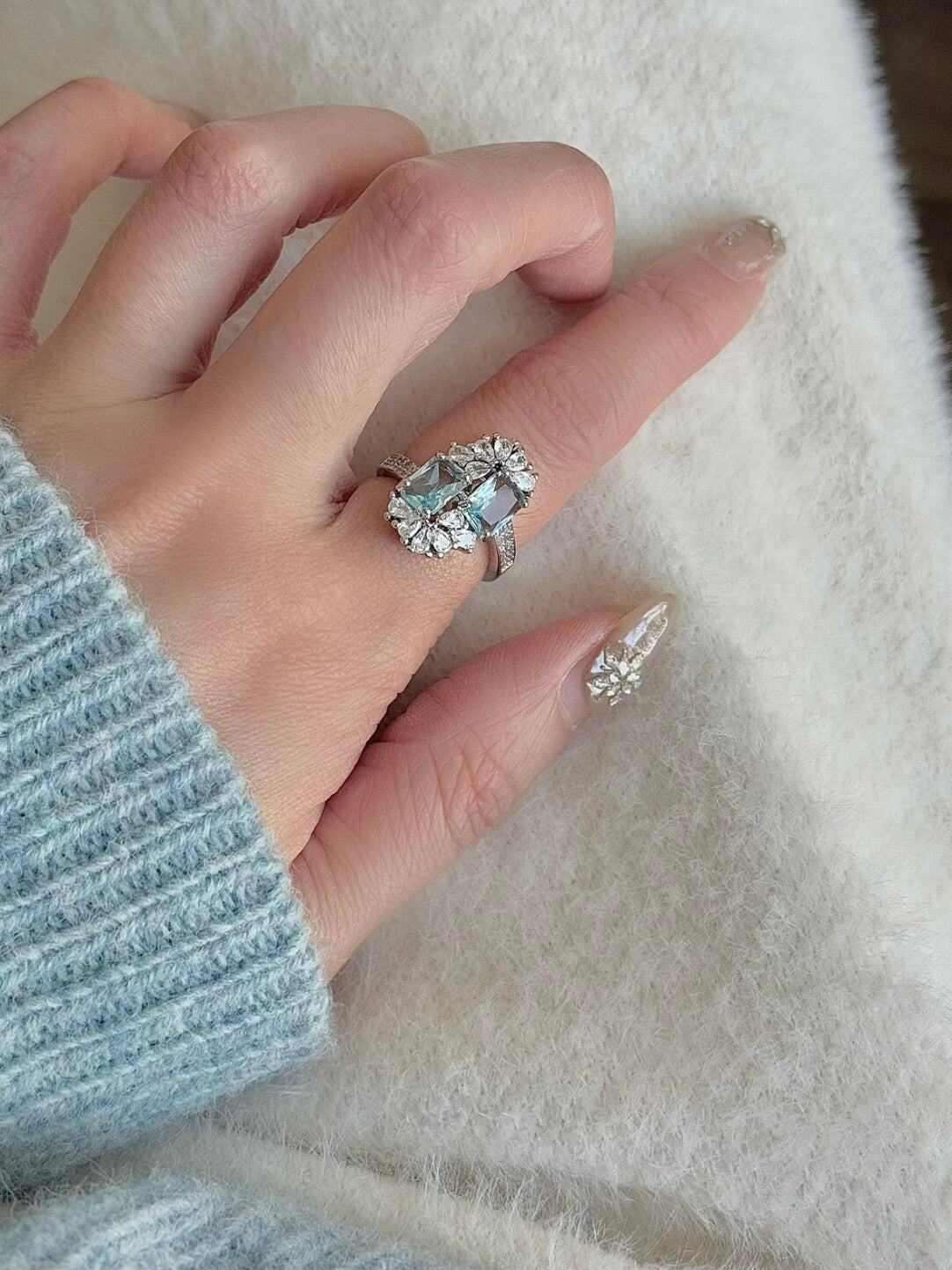 LolaWhite "Edelweiss" Premium Ice Blue Snowflake Adjustable Ring - Gentle, Luxurious & Unique