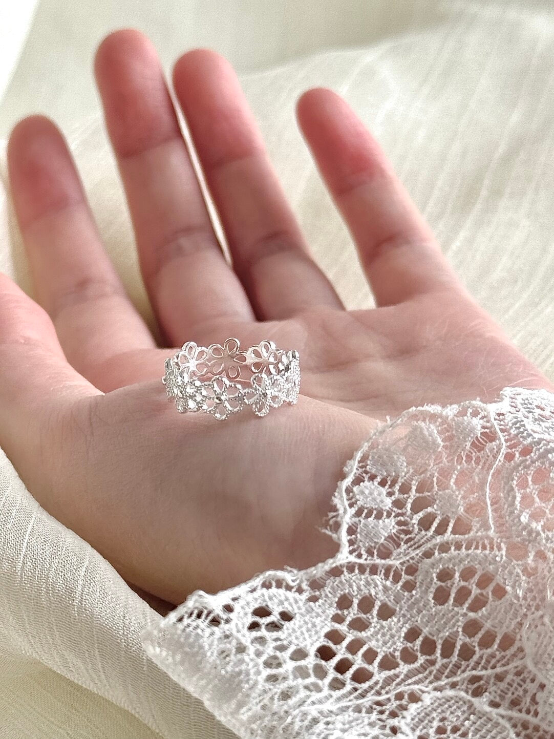 LolaWhite "Floral Cluster" Solid S925 Sterling Silver Flower Ring