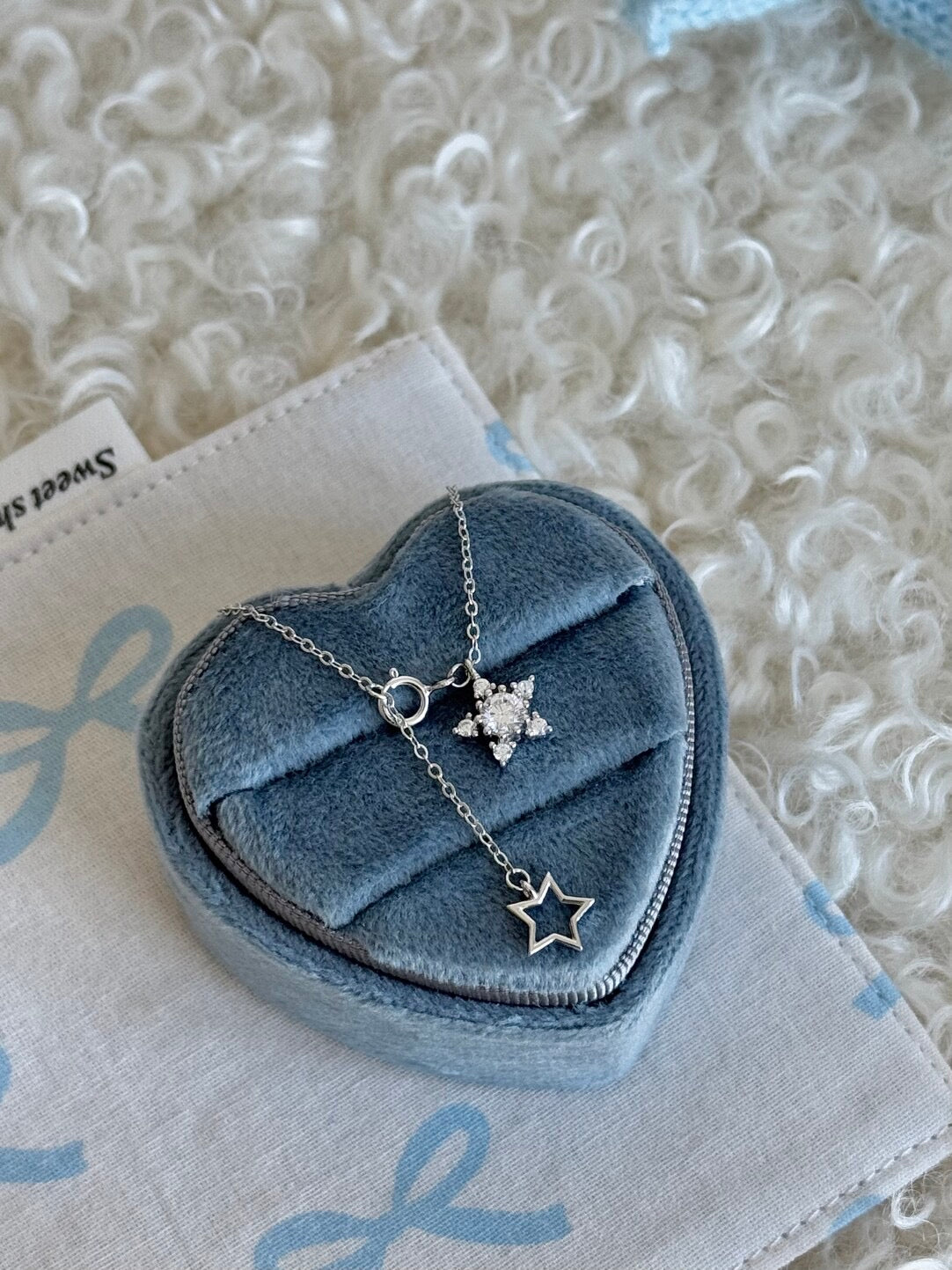 LolaWhite "트윈 스타" S925 스털링 실버 14K 골드 도금 풀 지르콘 스타 펜던트 목걸이 - 유니크한 인스 스타일