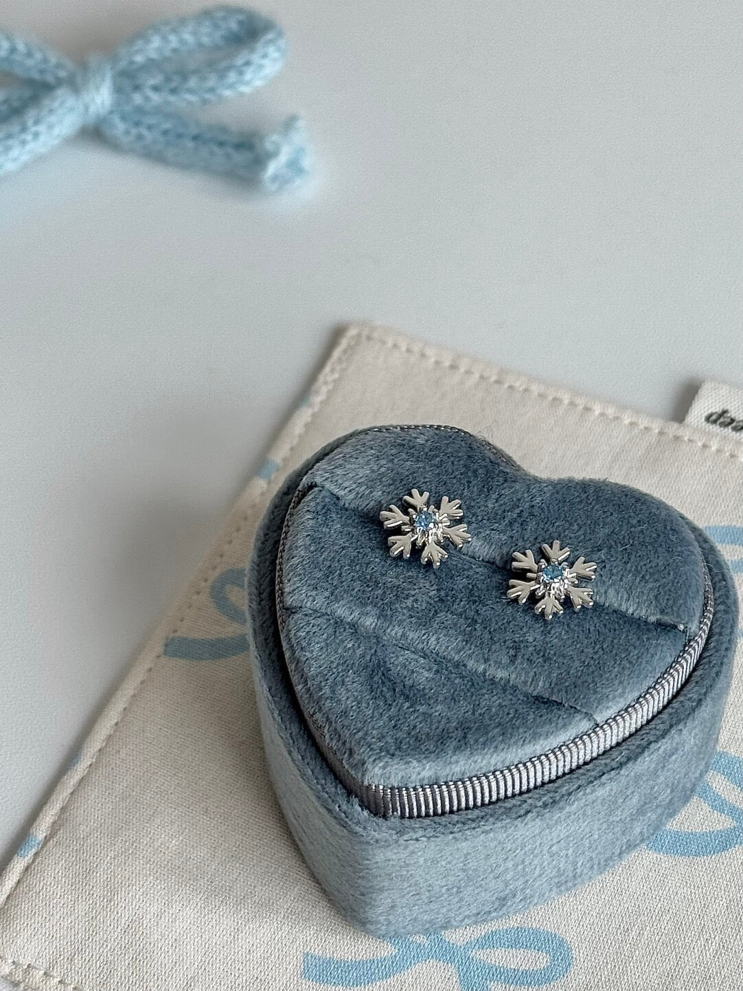 LolaWhite "Snowland Love Letter" Solid 999 Pure Silver Blue Zircon Snowflake Earrings&Cuffs
