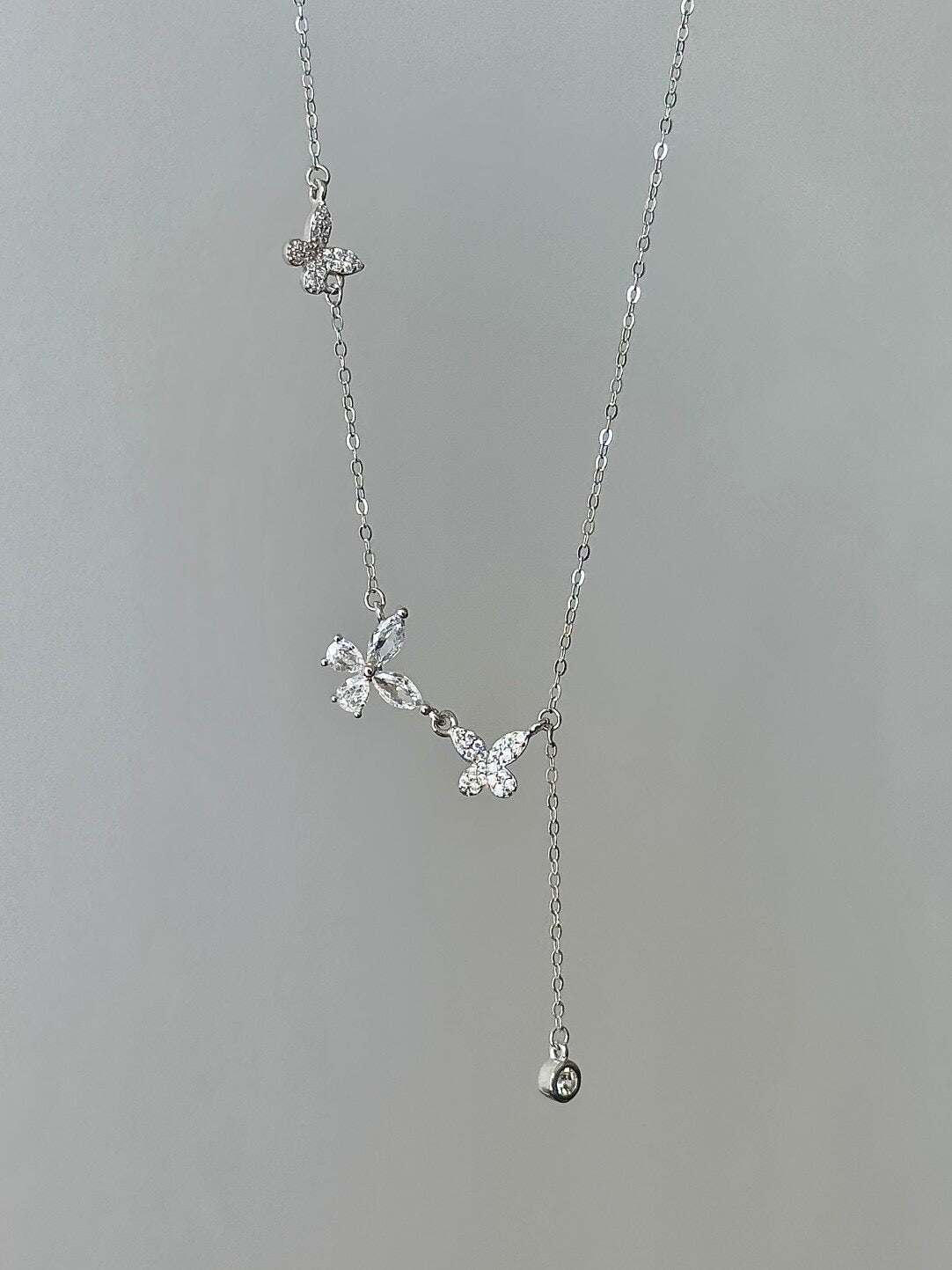 LolaWhite "Secret Valley Butterfly" S925 스털링 실버 풀 지르콘 버터플라이 펜던트 목걸이 - 신비롭고 독특하며 절제된 아름다움