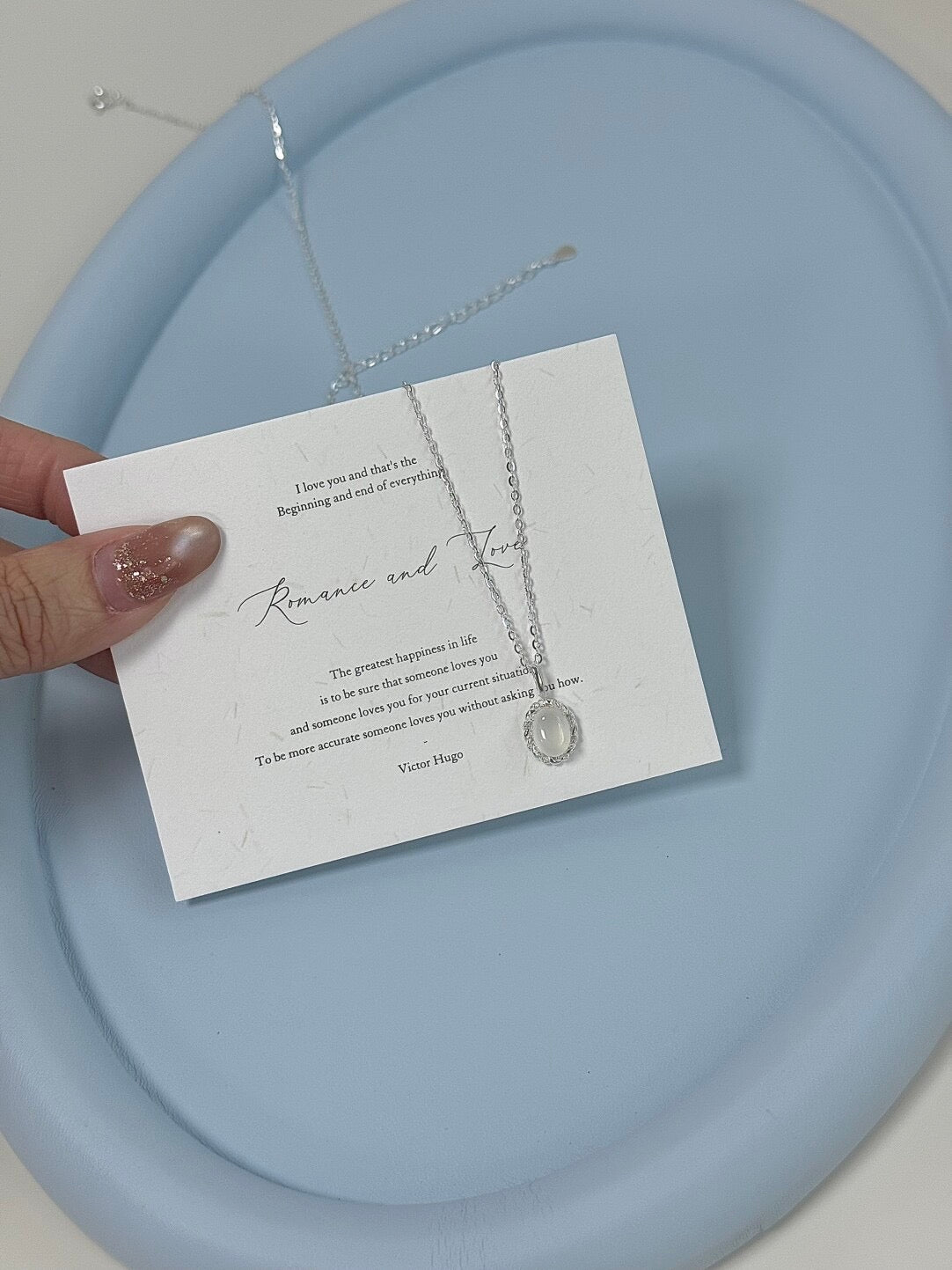 LolaWhite "White Jade Gel" S925 Sterling Silver White Chalcedony Oval Pendant Collarbone Necklace - Retro, Light Luxury & Exquisite