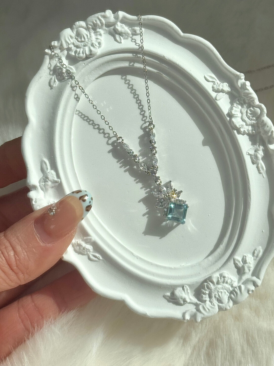 LolaWhite "Glimmering Blue Coronet" S925 Sterling Silver Teardrop Floral Crown Necklace with Square-Cut Zircons - Elegant & Regal