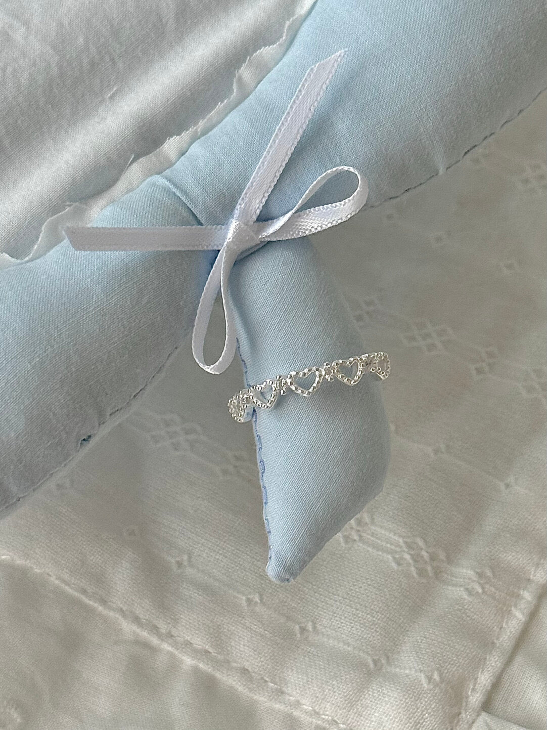 LolaWhite "Pulse of Love" Solid S999 Pure Silver Open Heart Ring with Zircon Accents - Unique & Sophisticated