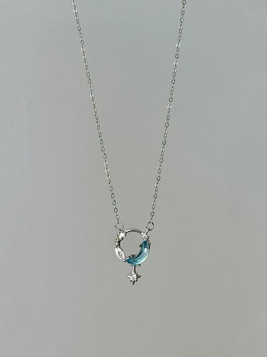 LolaWhite "Frozen Moon Lake" S925 스털링 실버 아쿠아마린 별 &amp; 달 펜던트 목걸이 - 얼음처럼 차갑고 신비로운