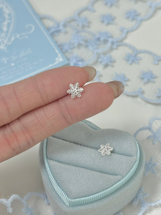 LolaWhite "Edelweiss" Solid S999 Sterling Silver Snowflake Stud Earrings - Winter Collection, Cute & Fresh Ins Style