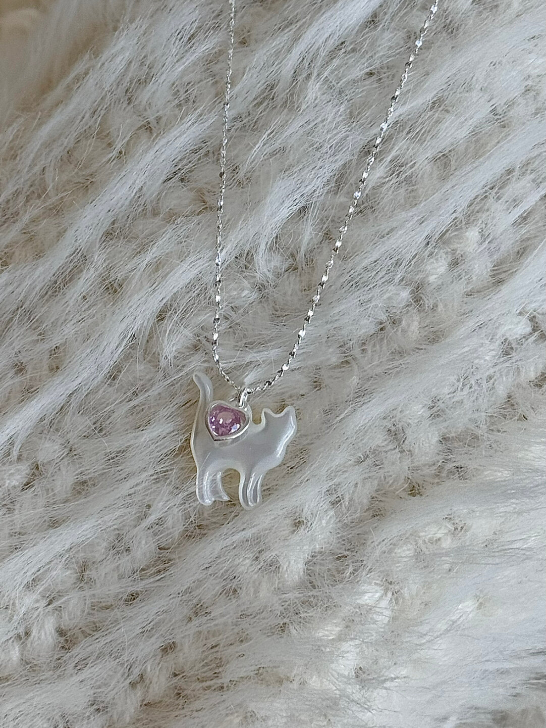 LolaWhite "Cloud Kitten" S925 Sterling Silver Mother-of-Pearl Cat Pendant Necklace with Heart Zircon - Playful & Sweet
