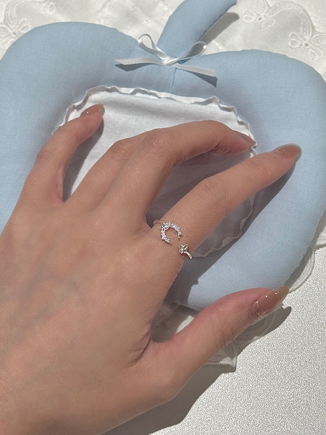 LolaWhite "Moon Butterfly Dance" Solid S999 Pure Silver Moon & Butterfly Openwork Ring - Korean Sweet Style