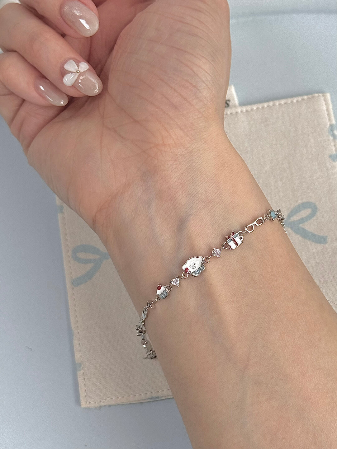 LolaWhite "Cream Cake" Silver Plated Birthday Cake Bracelet – Unique Design, Bestie & Couple Style with Cat & Dog Doodle