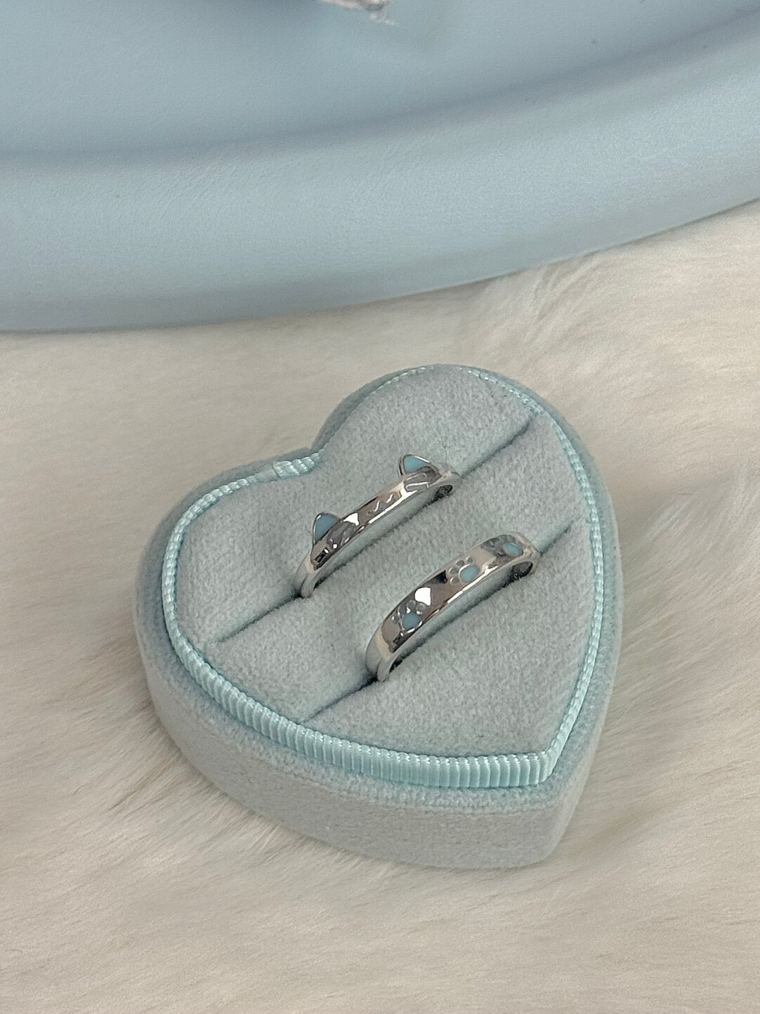 LolaWhite "Cat Lover" Solid S999 Pure Silver Glow-in-the-Dark Cat Couple Ring – Minimalist & Unique