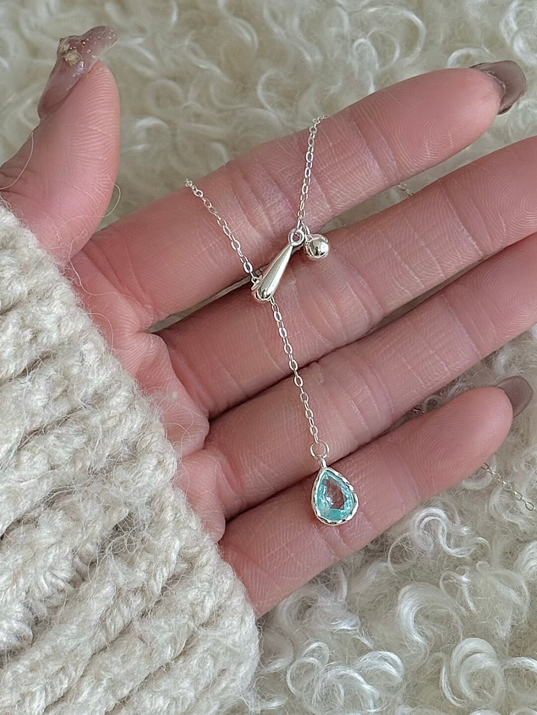 LolaWhite "Walden Lake" S925 Sterling Silver Adjustable Lake Blue Teardrop Pendant Necklace - Icy & Exquisite