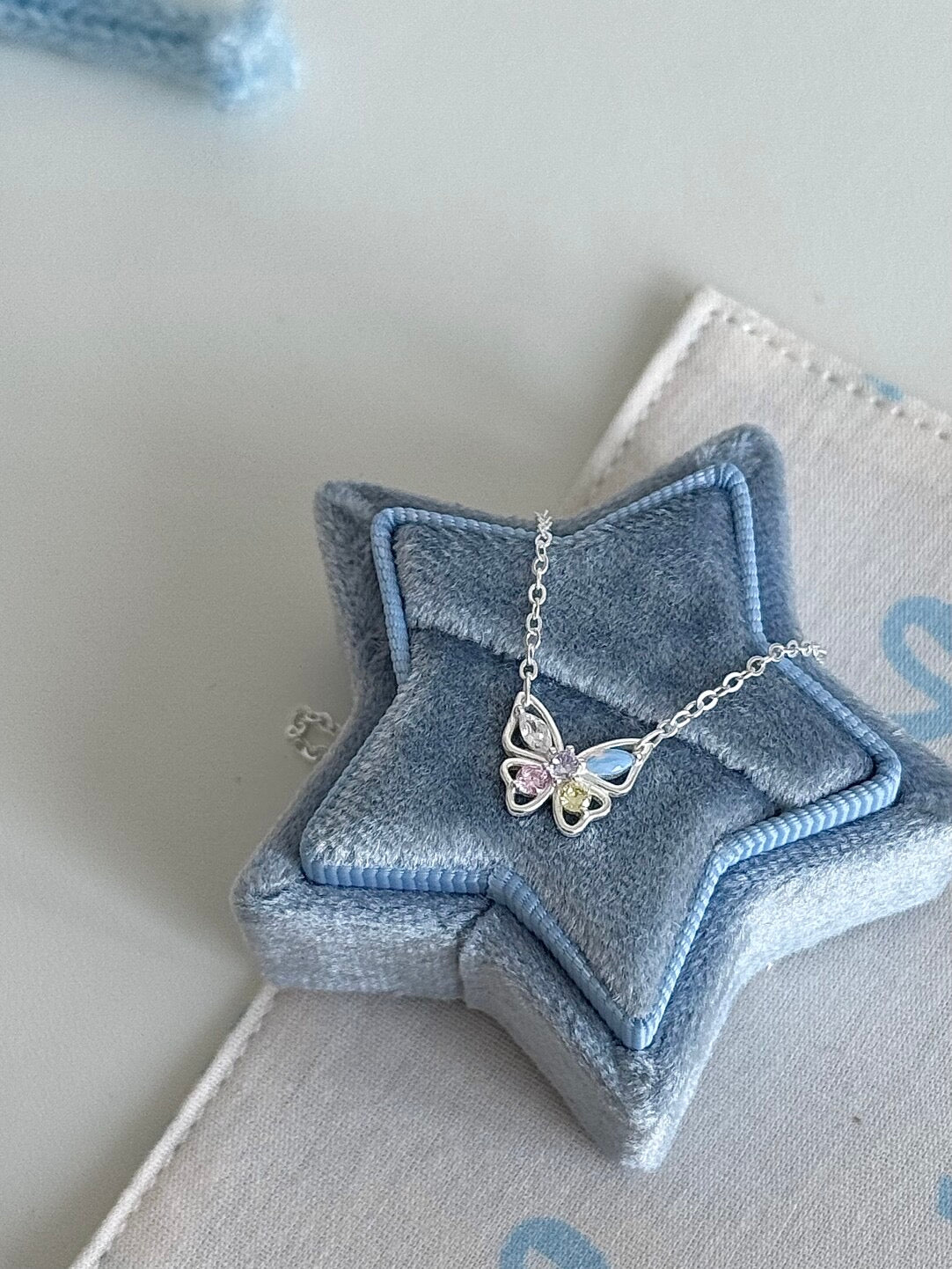 롤라화이트 "시크릿 우드랜드 버터플라이" S925 스털링 실버 펜던트 목걸이