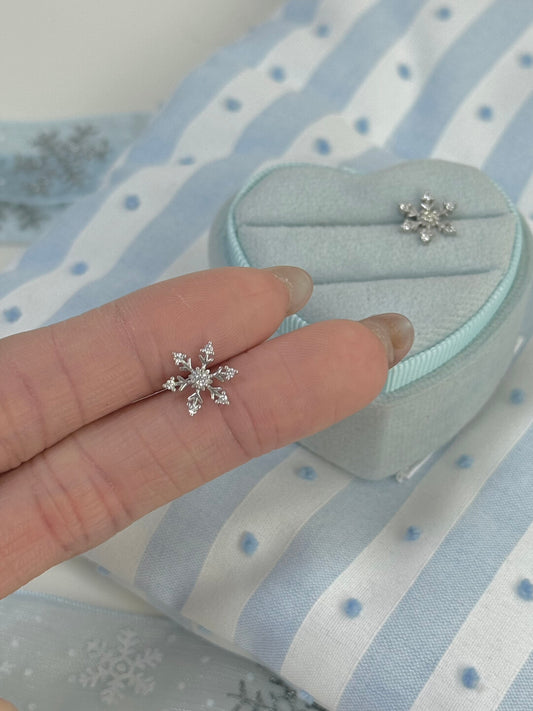 LolaWhite "Crystal Ice Flower" S925 Sterling Silver Snowflake Stud Earrings - Winter Collection Bestseller, Minimalist & Sweet