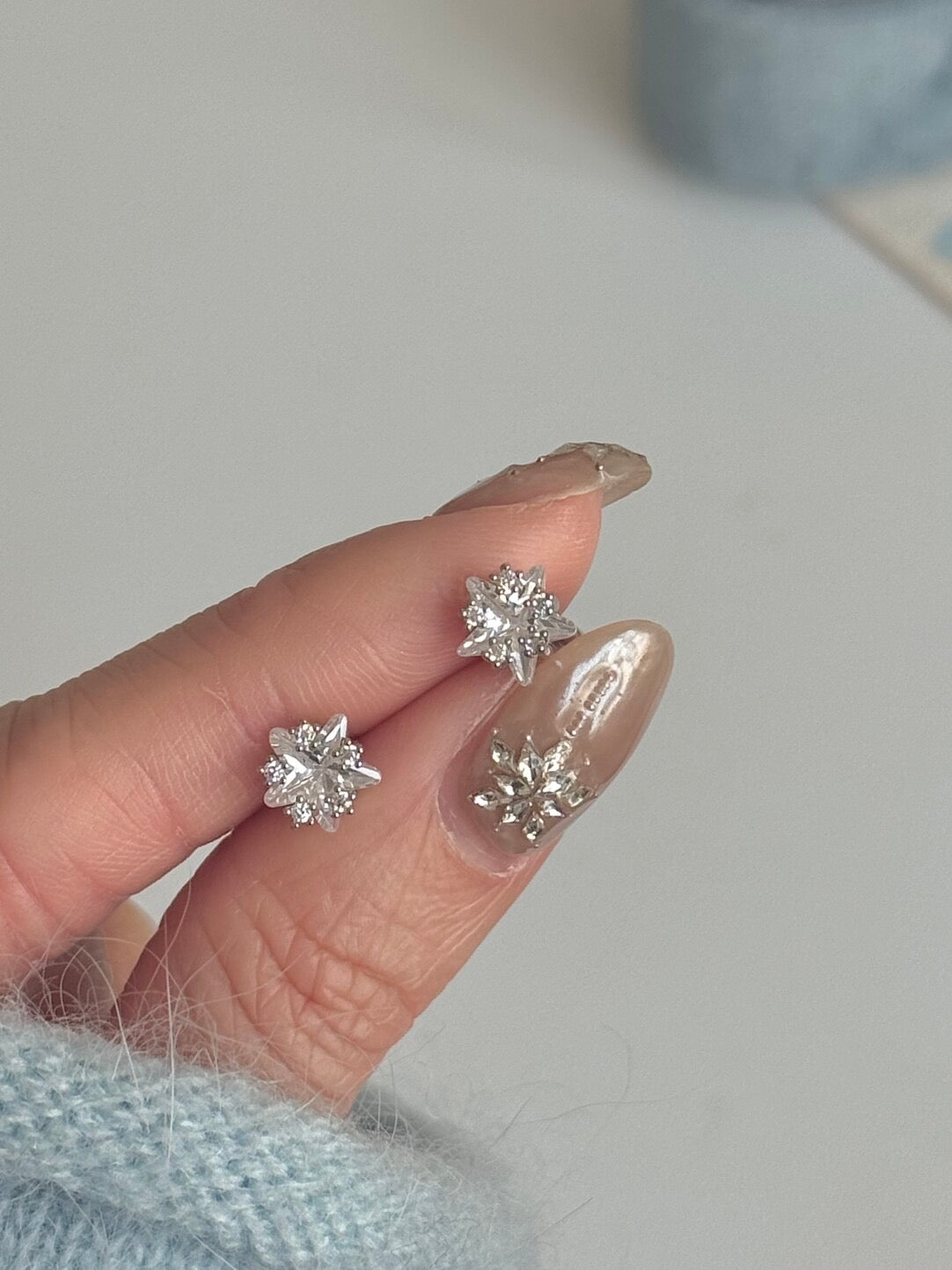 롤라화이트 "스타라이트 클러스터" 3D 스타 지르콘 이어 세트, 플랫 백 스터드 &amp; 콘치