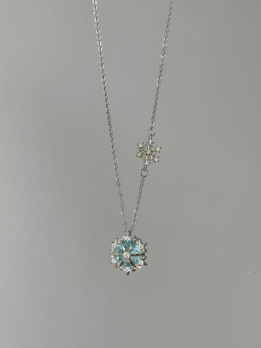 Lolawhite Snowdrop Pendant Necklace - 925 Sterling Silver with Blue Zircon
